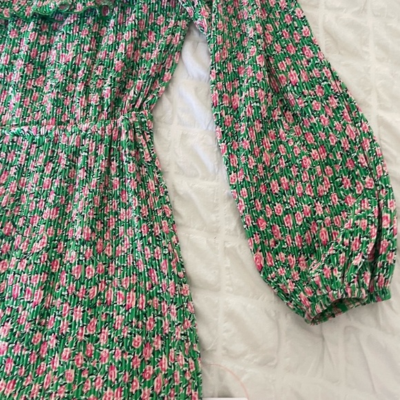 ASOS floral off the shoulder Bardot plisse mini dress - Picture 9 of 10